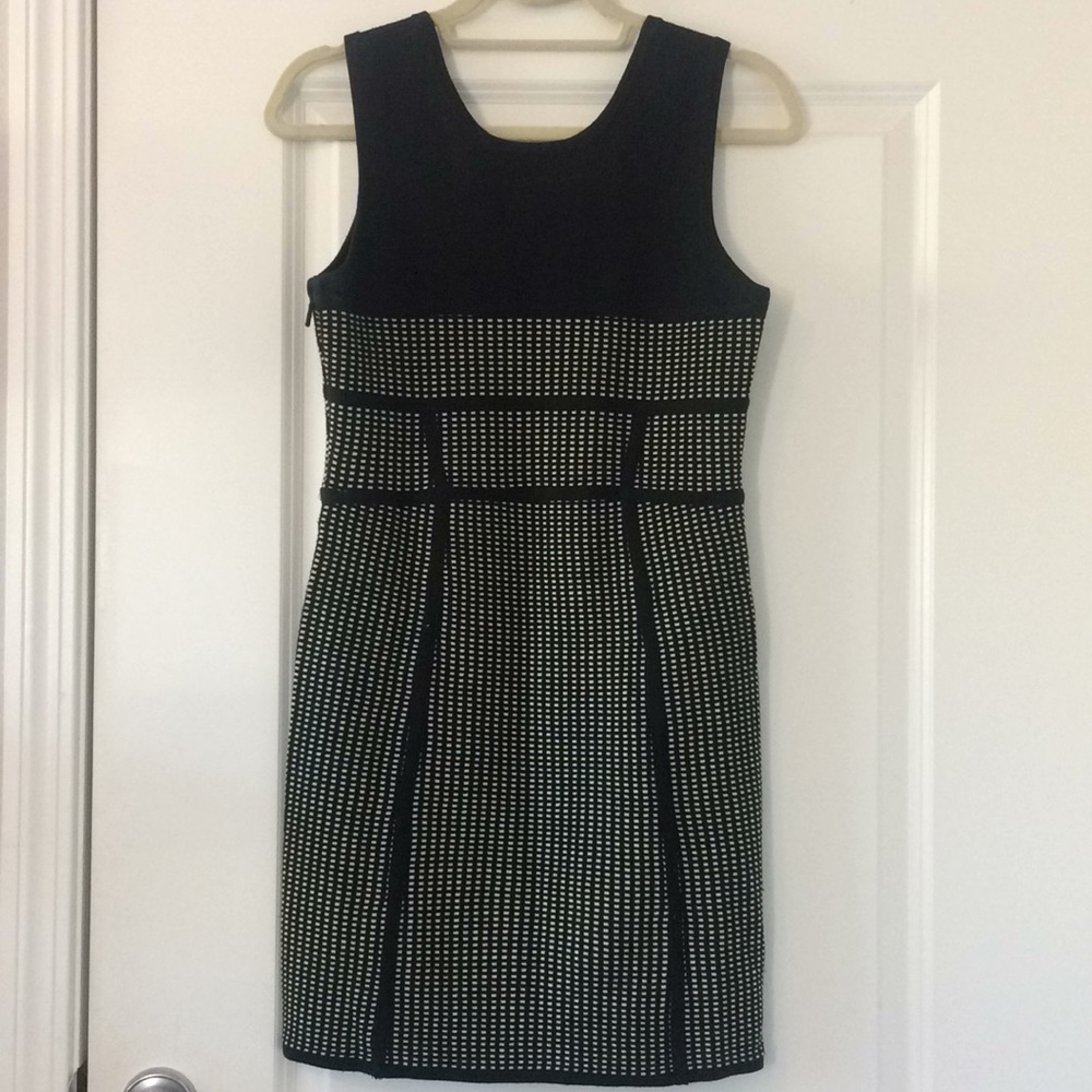 Leifsdottir Black & White Knit Sheath Dress - Picture 3 of 4